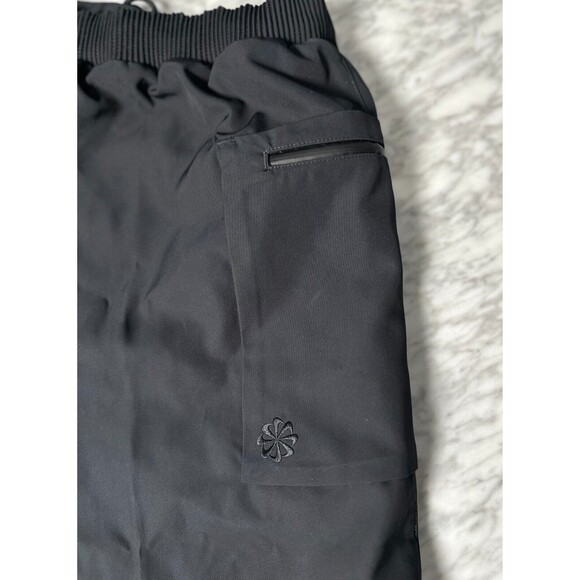 Nike Sportswear Tech Pack Shorts Woven Utility FB7528-010 Black Men's Medium - Picture 6 of 11